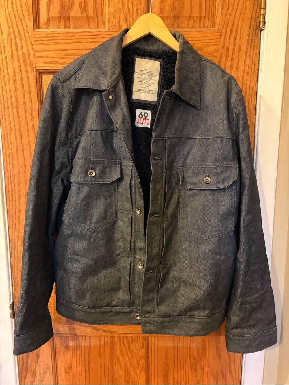 GAP 69 XL Vintage Mens Washed Black Sherpa Truckers Denim Jacket Heavy EUC